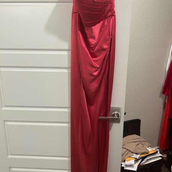 Sau Lee Priyanka dress in hot pink - Picture 3 of 4